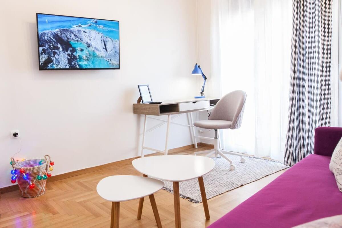 Contemporary Stylish Apartment Located Near Metaxourgeio Area Athen Exterior foto